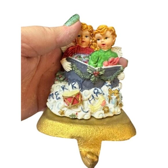 Set Of 3 Holiday Stocking Holders With Carolers Angels & Nativity Scene Resin Fi - Picture 8 of 10